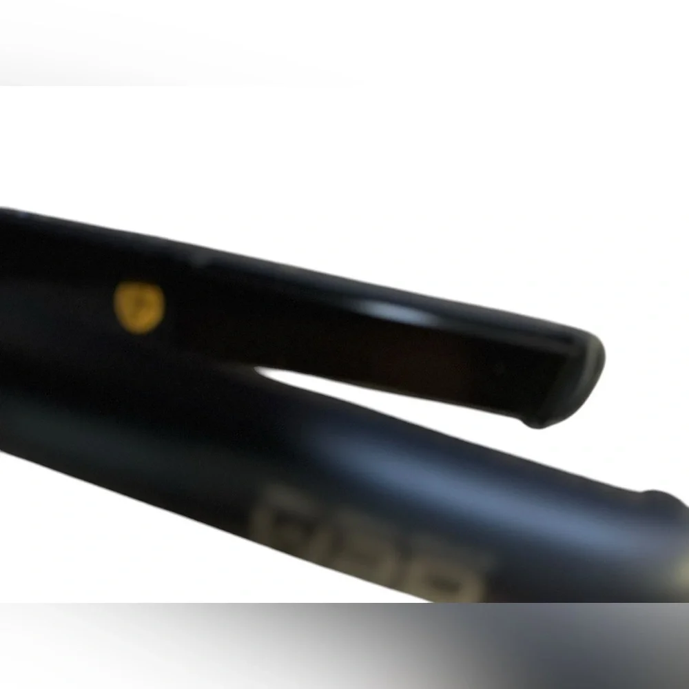 GEM Like New Hair Straightener used once